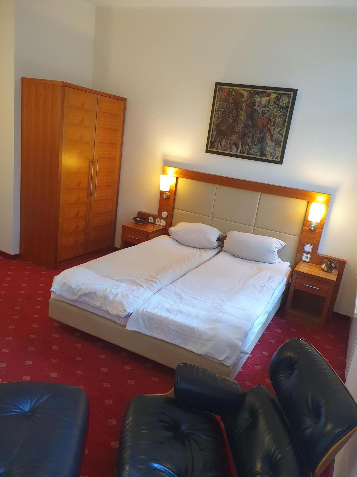 Die Villa, Zimmer 26, Dz 레버쿠젠 외부 사진